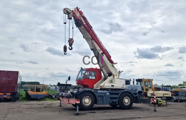 Sewa Crane di Cisauk Tangerang Per Jam