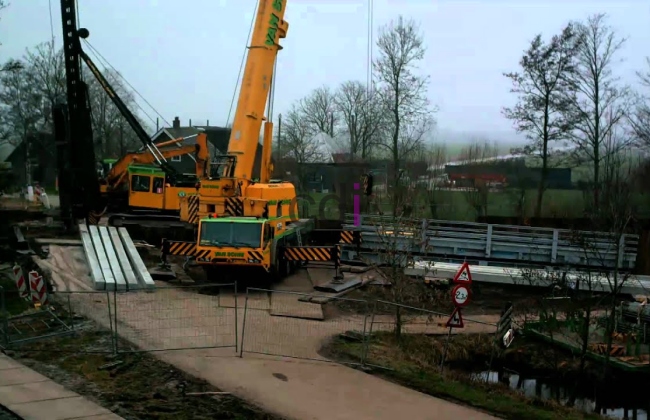 Sewa Crane di Lemahabang Karawang Per Jam