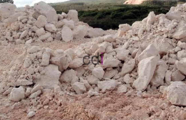 Jual Material Batu Limestone/Batu Kapur di  Panaragan Bogor Gratis Ongkir